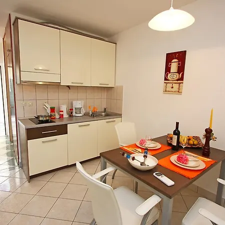 Apartamento Lavica.2 *